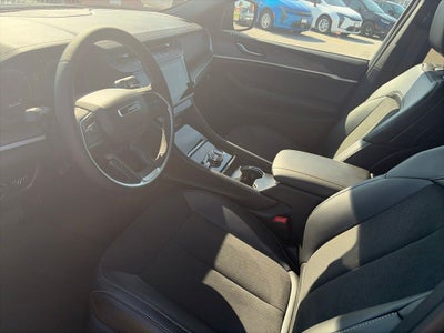 2027 Jeep Grand Cherokee GRAND CHEROKEE L LAREDO ALTITUDE 4X4