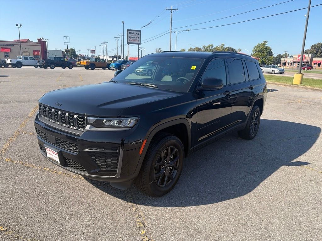 2027 Jeep Grand Cherokee GRAND CHEROKEE L LAREDO ALTITUDE 4X4