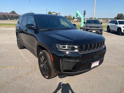 2027 Jeep Grand Cherokee GRAND CHEROKEE L LAREDO ALTITUDE 4X4