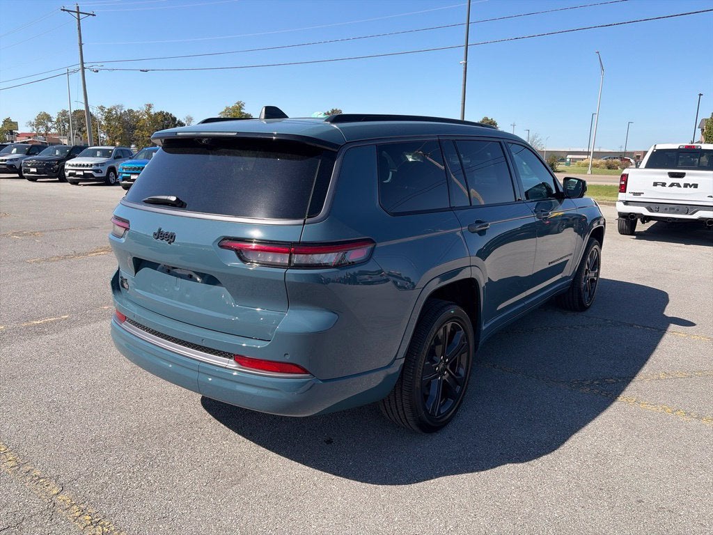 2027 Jeep Grand Cherokee GRAND CHEROKEE L LIMITED RESERVE 4X4