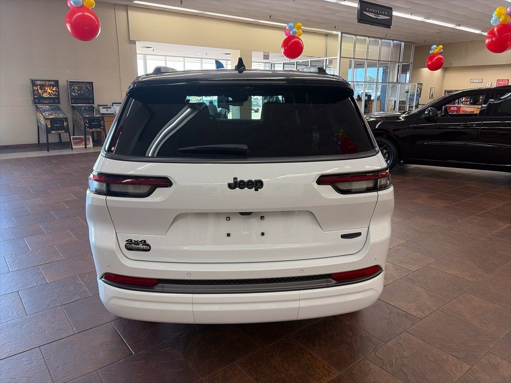 2027 Jeep Grand Cherokee GRAND CHEROKEE L SUMMIT 4X4