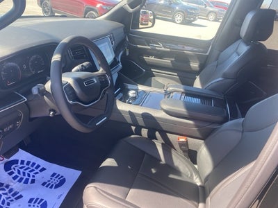 2024 Jeep Wagoneer Base