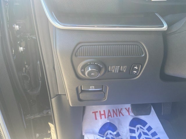 2024 Jeep Wagoneer Base