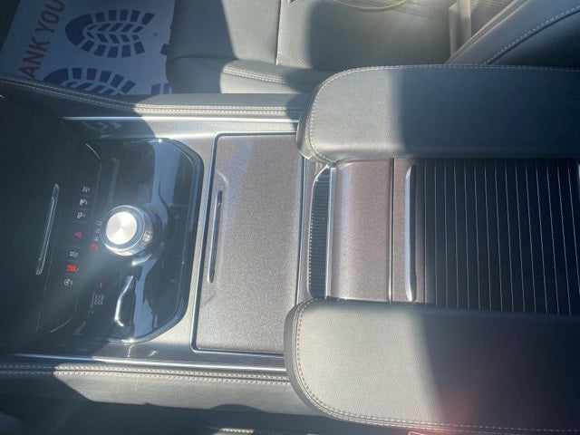 2024 Jeep Wagoneer Base