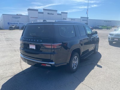 2024 Jeep Wagoneer Base