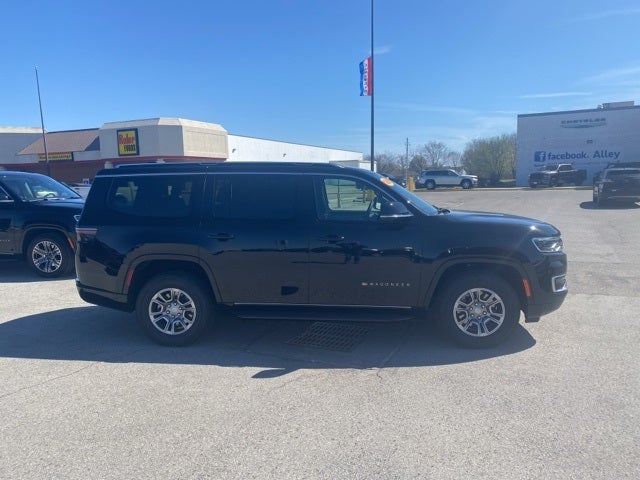 2024 Jeep Wagoneer Base