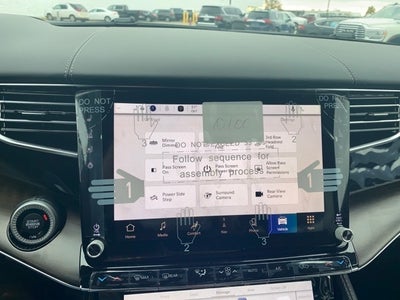 2022 Jeep Grand Wagoneer Series II