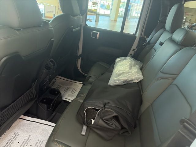 2026 Jeep Gladiator GLADIATOR MOJAVE X 4X4