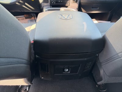 2023 RAM 1500 Classic SLT Crew Cab 4x2 5'7' Box