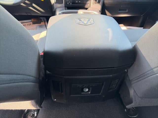 2023 RAM 1500 Classic SLT Crew Cab 4x2 5'7' Box