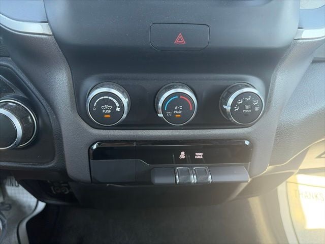 2022 RAM 1500 Lone Star Quad Cab 4x2 6'4' Box