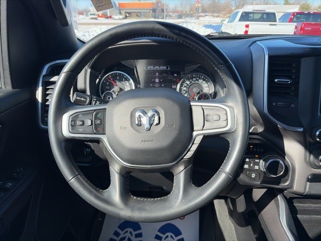 2022 RAM 1500 Big Horn Crew Cab 4x4 5'7' Box