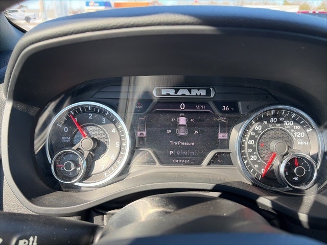 2022 RAM 1500 Big Horn Crew Cab 4x4 5'7' Box