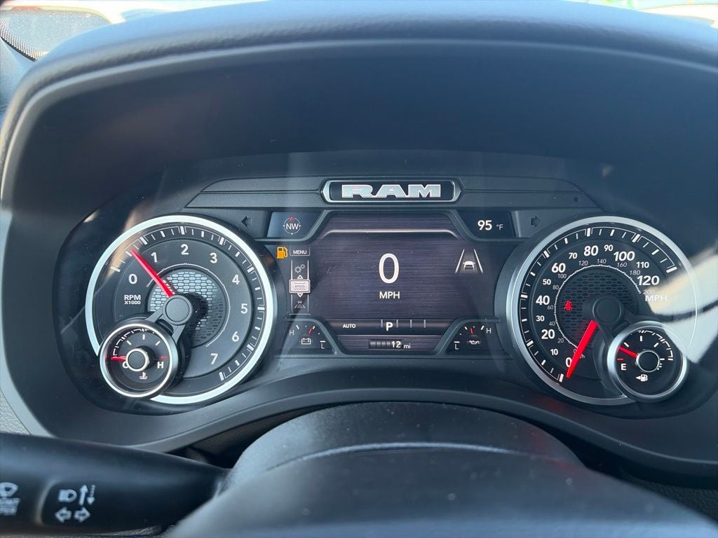 2027 RAM Ram 1500 RAM 1500 BIG HORN CREW CAB 4X4 5'7' BOX