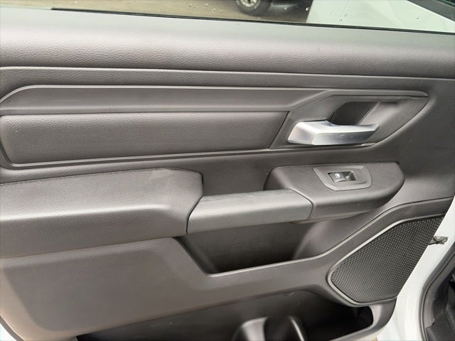 2026 RAM Ram 1500 RAM 1500 TRADESMAN CREW CAB 4X4 5'7' BOX