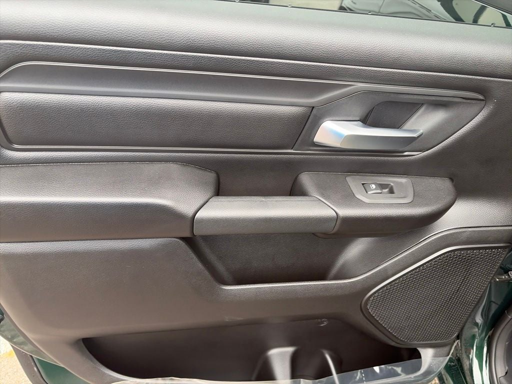 2027 RAM 1500 Express