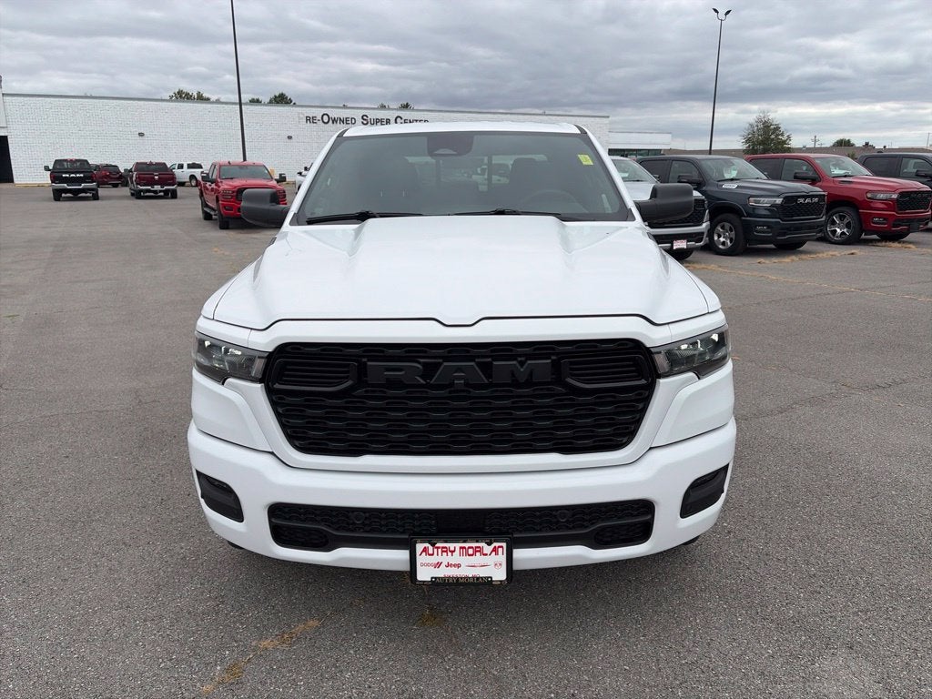 2027 RAM Ram 1500 RAM 1500 EXPRESS CREW CAB 4X4 5'7' BOX