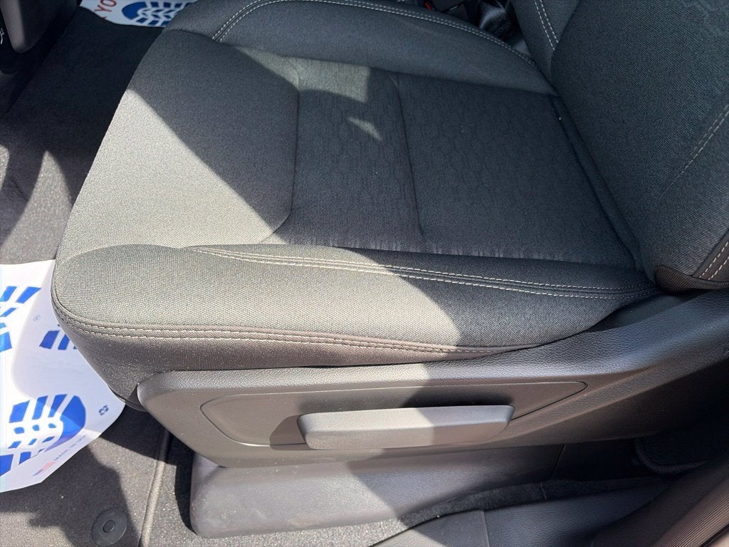 2027 RAM Ram 1500 RAM 1500 EXPRESS CREW CAB 4X4 5'7' BOX