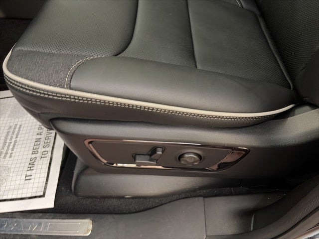 2026 RAM Ram 1500 RAM 1500 LIMITED CREW CAB 4X4 5'7' BOX