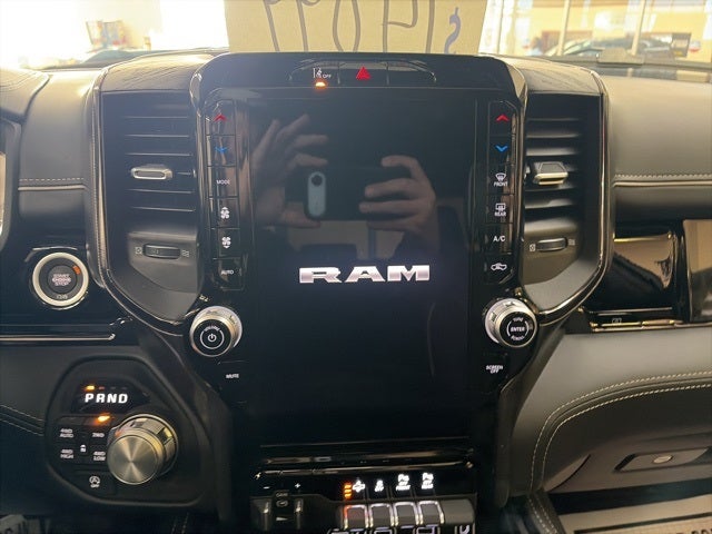 2026 RAM Ram 1500 RAM 1500 LIMITED CREW CAB 4X4 5'7' BOX