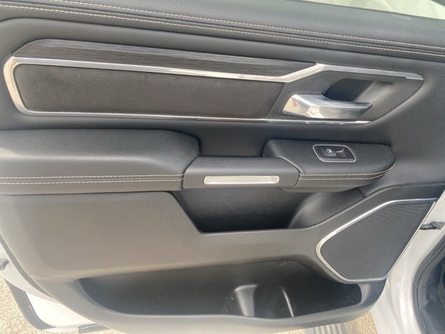 2023 RAM 1500 Laramie Crew Cab 4x4 5'7' Box