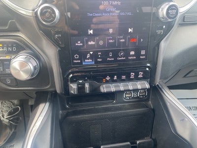 2023 RAM 1500 Laramie Crew Cab 4x4 5'7' Box