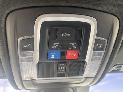 2023 RAM 1500 Laramie Crew Cab 4x4 5'7' Box