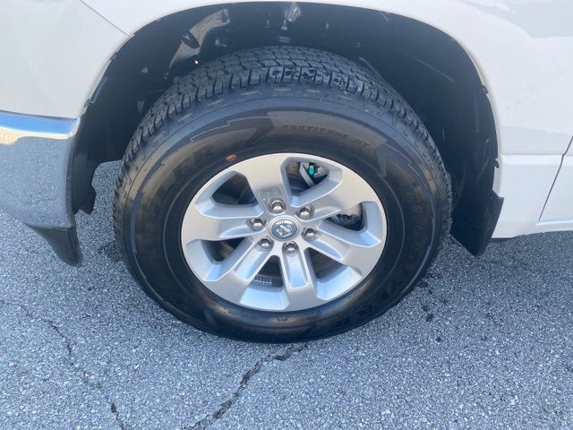 2023 RAM 1500 Laramie Crew Cab 4x4 5'7' Box