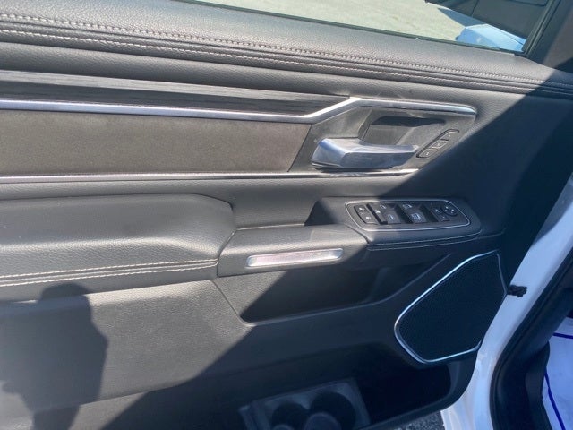 2023 RAM 1500 Laramie Crew Cab 4x4 5'7' Box