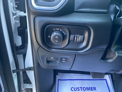 2023 RAM 1500 Laramie Crew Cab 4x4 5'7' Box