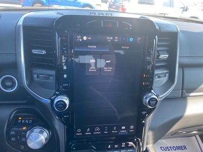 2023 RAM 1500 Laramie Crew Cab 4x4 5'7' Box