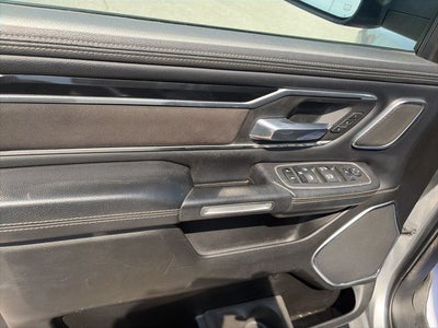 2022 RAM 1500 Laramie Crew Cab 4x4 5'7' Box