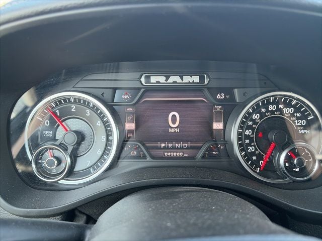 2022 RAM 1500 Laramie Crew Cab 4x4 5'7' Box