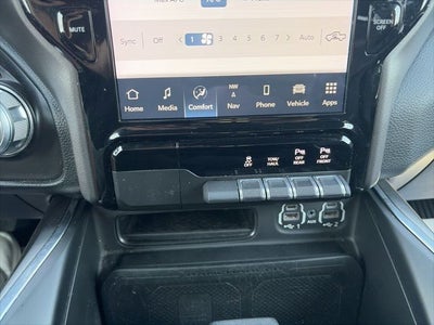 2022 RAM 1500 Laramie Crew Cab 4x4 5'7' Box