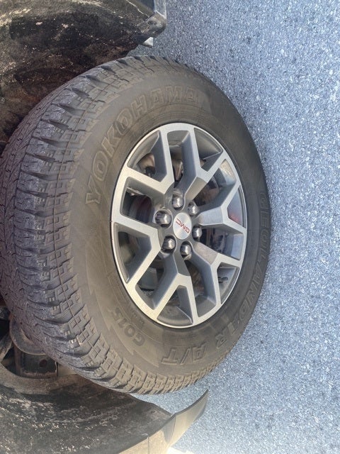 2021 GMC Canyon 4WD Crew Cab Short Box AT4 - Cloth