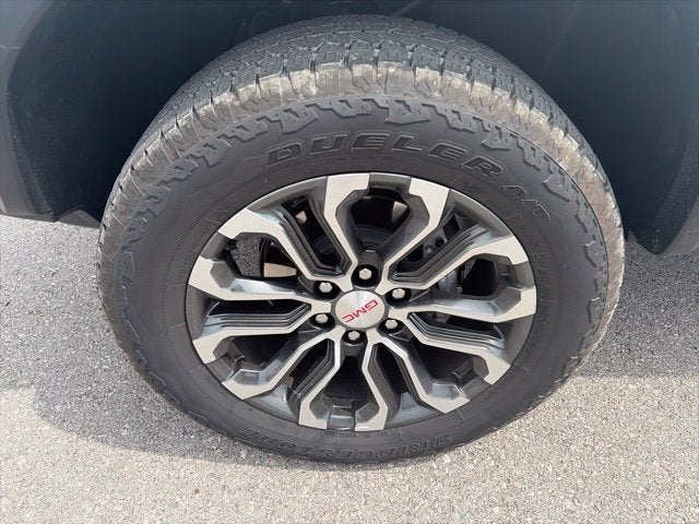 2025 GMC Canyon 4WD Denali