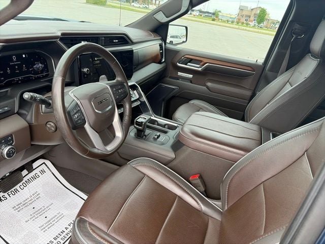 2023 GMC Sierra 1500 4WD Crew Cab Short Box Denali