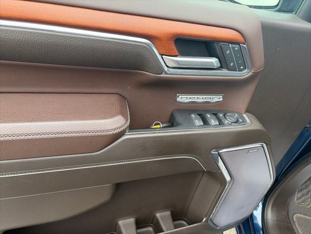 2023 GMC Sierra 1500 4WD Crew Cab Short Box Denali