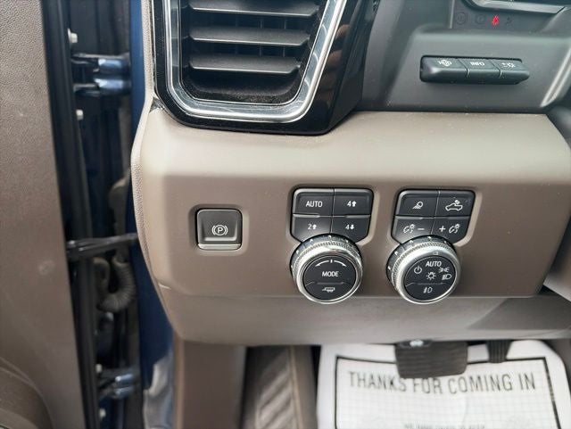 2023 GMC Sierra 1500 4WD Crew Cab Short Box Denali
