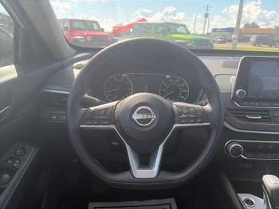 2025 Nissan Altima SV FWD