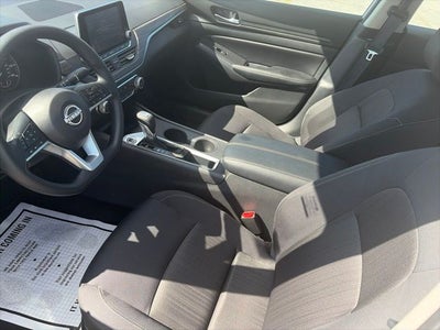 2025 Nissan Altima SV FWD