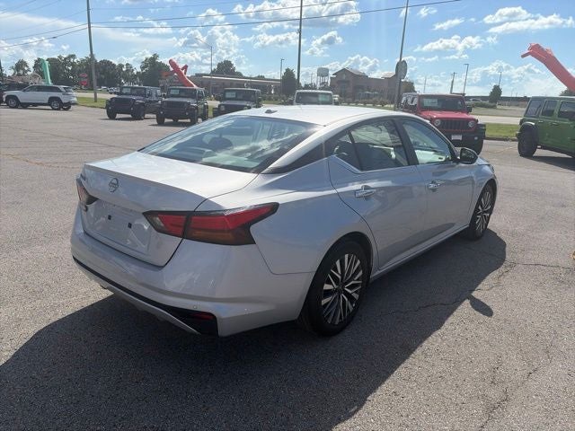 2025 Nissan Altima SV FWD