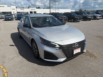 2025 Nissan Altima SV FWD