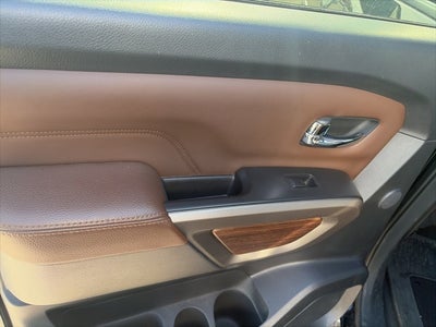 2021 Nissan TITAN Crew Cab Platinum Reserve 4x4