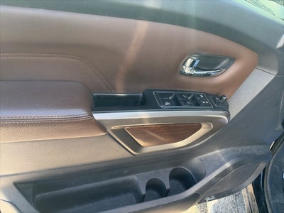 2021 Nissan TITAN Crew Cab Platinum Reserve 4x4