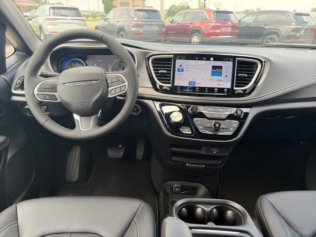 2027 Chrysler Pacifica PACIFICA SELECT