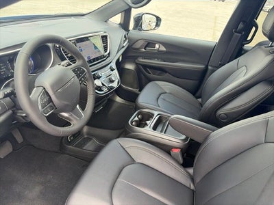 2027 Chrysler Pacifica PACIFICA SELECT