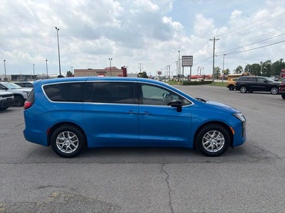 2027 Chrysler Pacifica PACIFICA SELECT