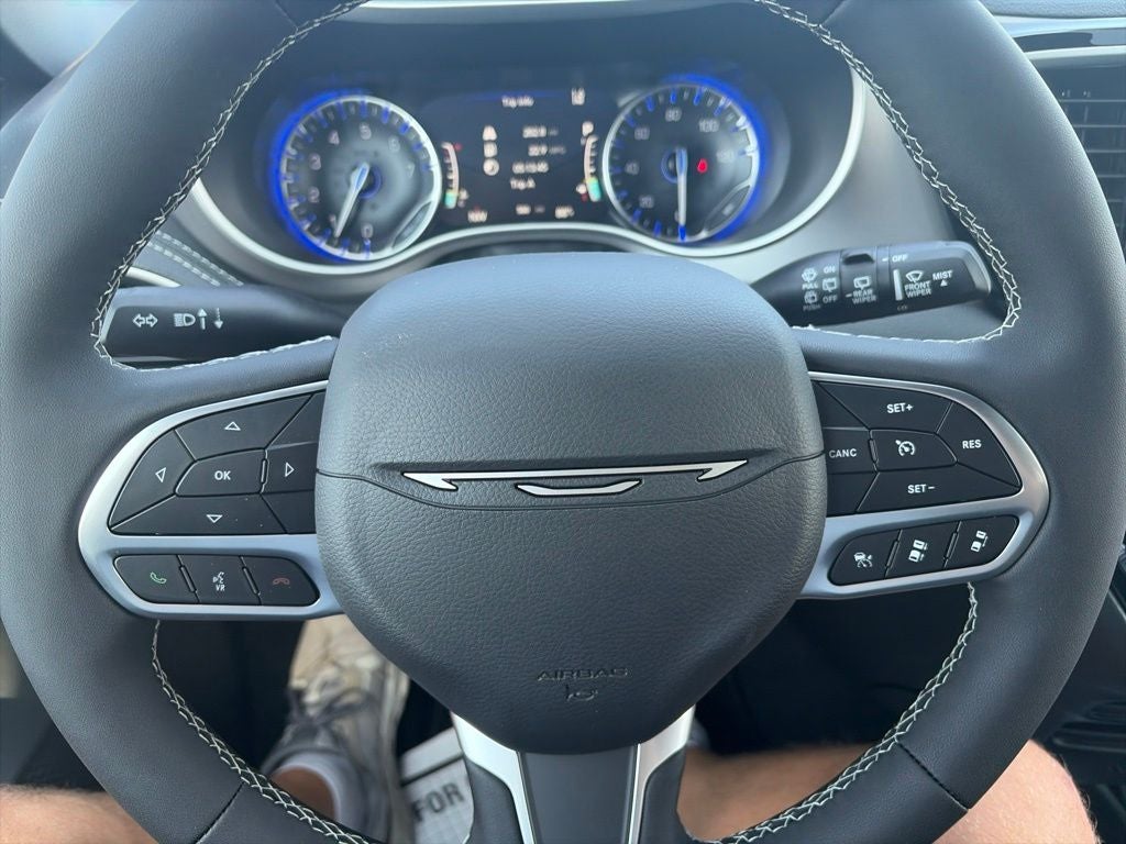 2027 Chrysler Pacifica PACIFICA SELECT