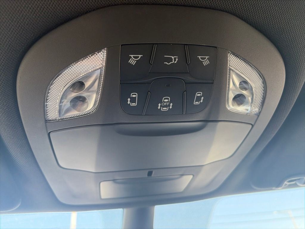 2027 Chrysler Pacifica PACIFICA SELECT